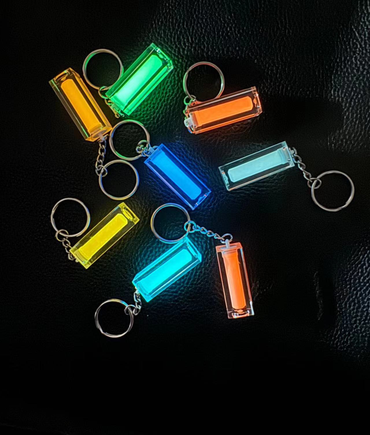 Tritium Gas Tube - Nightglanglow wisiorek, futerał na klucze wisiorek,