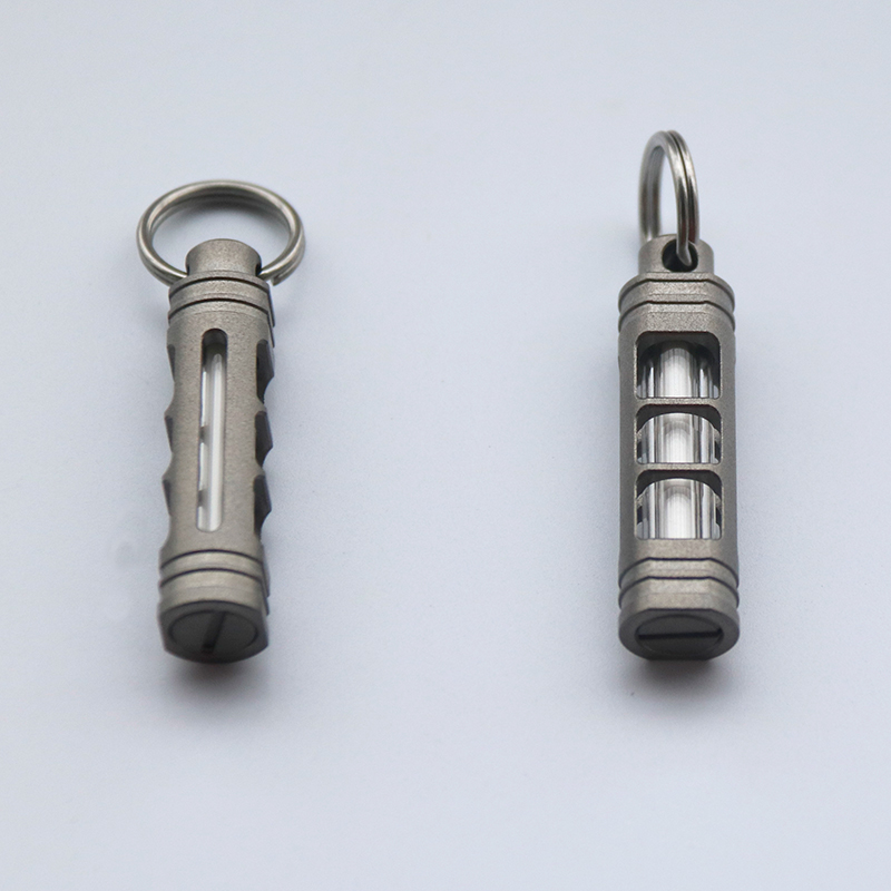 Stop tytanu Luminous nocna lam – Tritium Gas Tube recenzja i cena